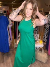 Load image into Gallery viewer, Kelly Green Round Hem Maxi Dress