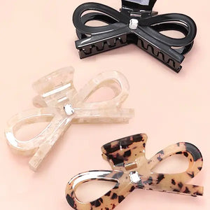 Off White Large Bow Claw Clip